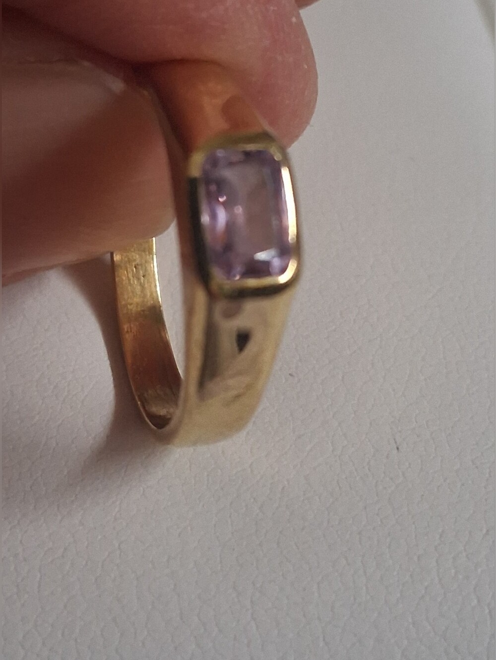 GOLD TONE ROSE QUARTZ SIGNET RING - Picture 7 of 8